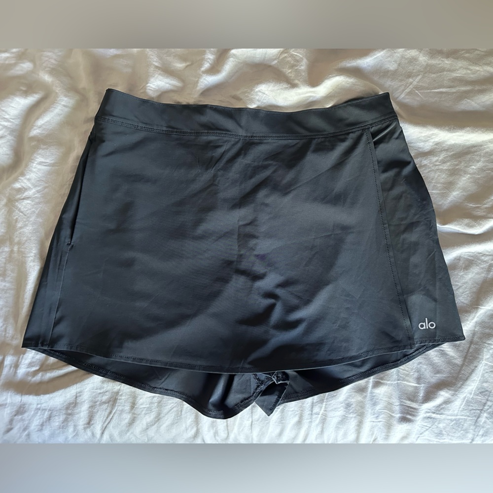 Alo Yoga Clubhouse Skort - Black, size Large